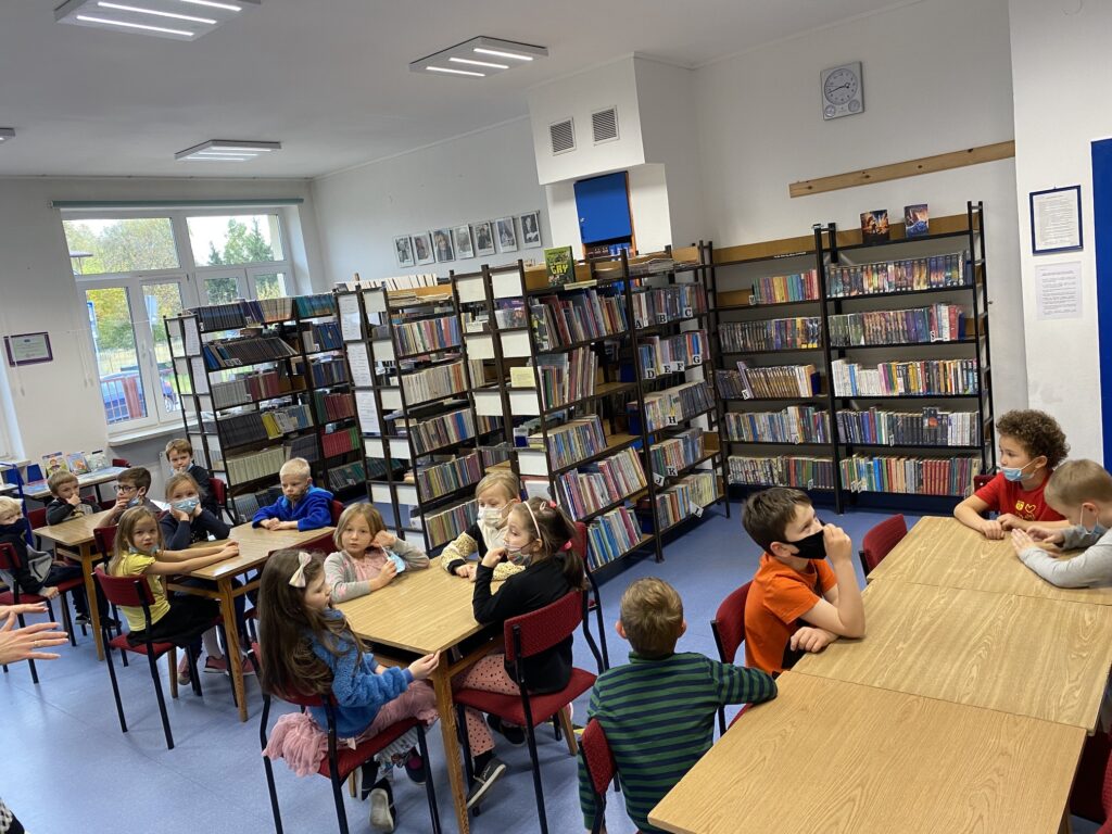 Lekcje biblioteczne w klasach pierwszych