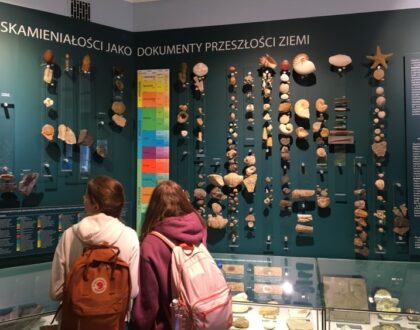 Lekcja geografii w Muzeum Ziemi